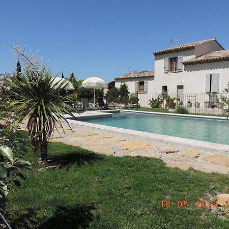 Chambre 2 Pers, Cuisine D'Ete Le Fare Tchanque Parking Gratuit Sur Place Cavaillon Exterior foto
