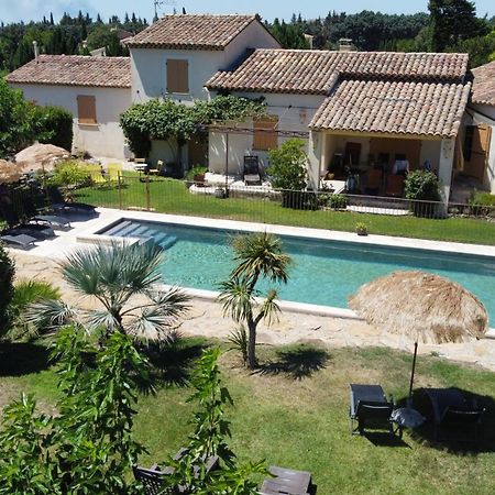 Chambre 2 Pers, Cuisine D'Ete Le Fare Tchanque Parking Gratuit Sur Place Cavaillon Exterior foto