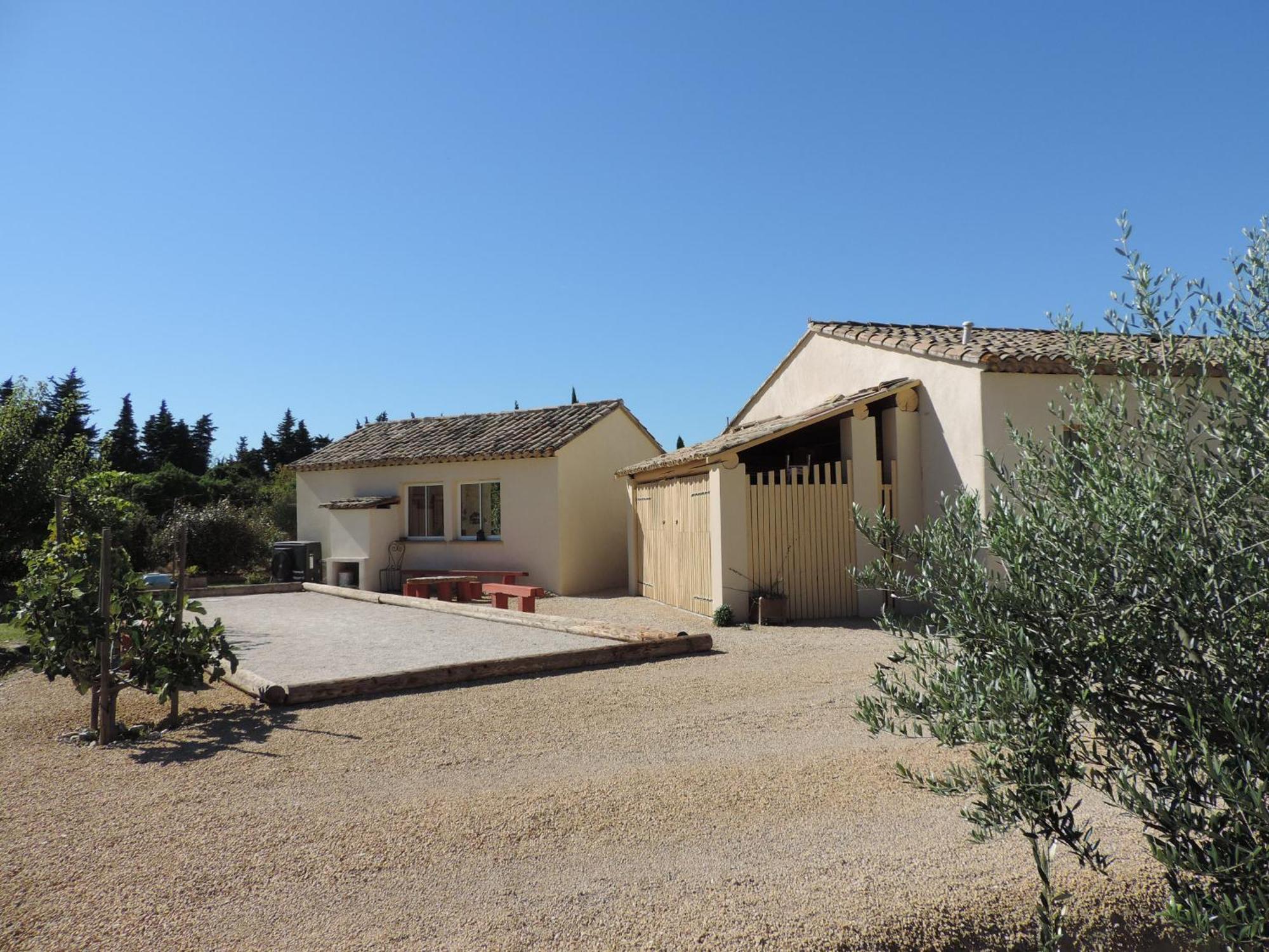 Chambre 2 Pers, Cuisine D'Ete Le Fare Tchanque Parking Gratuit Sur Place Cavaillon Exterior foto